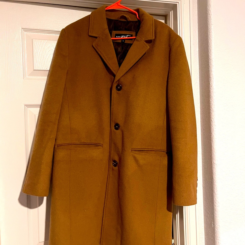 Classy and warm coat.